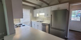 Lake Jeanette area!! Renovated three bedroom two bath Gallery 21