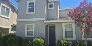 Adorable 3 bedroom 2.5 bath Gallery 1
