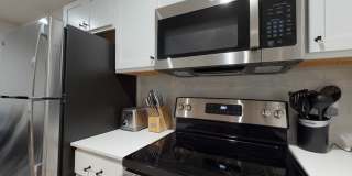 Hoskins 90 at Bishop Ridge Gallery 6