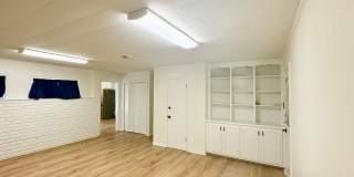 New Price!!! Newly Renovated 3BR/2.5 BA home Gallery 3