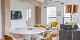 The Argyle Gallery 22