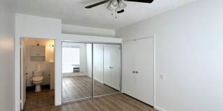 Palm Court 2 bedroom and 2 bathroom ground floor unit with 2 parking Gallery 7