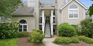 933 HILLSIDE LAKE TER #110 Gallery 1