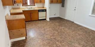 Beautifully Updated 3 bedroom 2 bath home Gallery 10