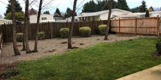 2BED2BATH -2CARGARAGE, WASHER/DRYER HOOKUP, STORAGE, OWNER LANDSCAPE MAINTENANCE Gallery 1