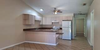 2BR 2BA PLUS 1 CAR GARAGE DUPLEX Gallery 4