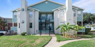 Lakeside At Campeche Gallery 41