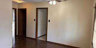 Bungalow Near MSU Gallery 7