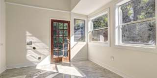 2733 Hillcrest Avenue Gallery 35