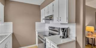 625 Village Ln Gallery 2