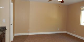 GORGEOUS TOWNHOME 3 BR, 2.5 BA, 2 CAR GARAGE Gallery 14