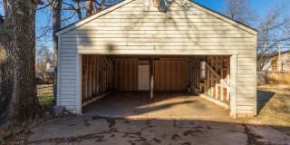 Beautiful Brookside duplex unit - NO PETS Gallery 8