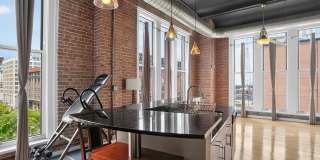 Charming 2BR Condo in Saint Louis Gallery 7