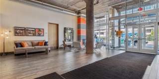 521 S 7th Street Gallery 33