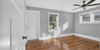 21 E REDMAN Avenue Gallery 40