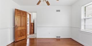 525 James Avenue Gallery 18