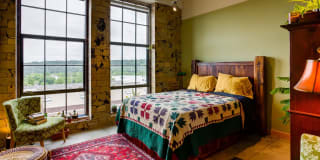 Schmidt Artist Lofts Gallery 28