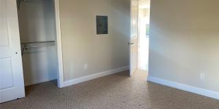 515 Jackson Avenue Gallery 11