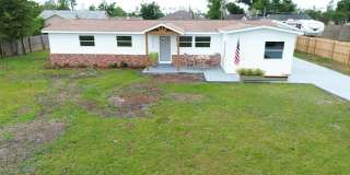 PET FRIENDLY! Charming 3 Bedroom, 3 Bath, Home Gallery 1