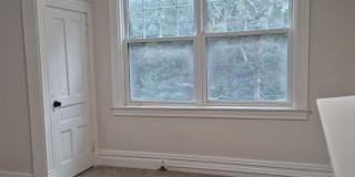 Spacious 4BR Home in Perry Hilltop Gallery 10