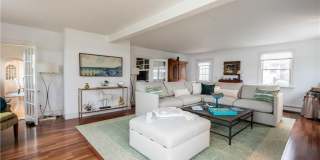 132 Memorial Boulevard Gallery 7