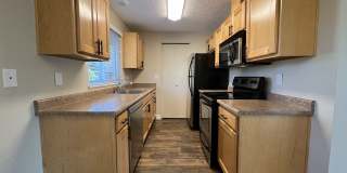 Spacious Second-Floor One Bedroom with Balcony, Stainless Steel Kitchen & Exterior Storage Spacious Second-Floor One Bedroom with Balcony, Stainless Steel Kitchen & Exterior Storage Gallery 5