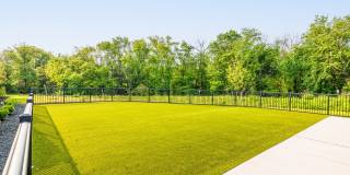 The Hillmont Gallery 28