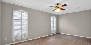 Charming 2BR Townhome in Beaumont Gallery 15