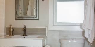 2613 Mission Blvd Gallery 54