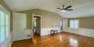 Spacious 4-Bedroom Single Family House in Baltimore Gallery 22