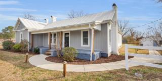 801 North Carolina 33 Gallery 1