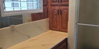 4-Bed, 2.5-Bath House w/2-Car Garage & Pool Gallery 20