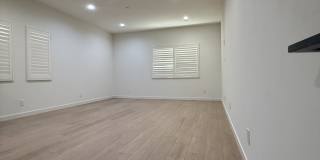 648 N Serrano Ave Gallery 37