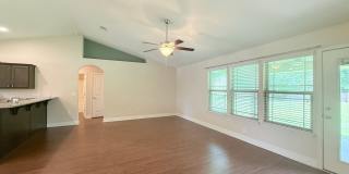 Beautiful 3 Bed/2 Bath Home Gallery 3