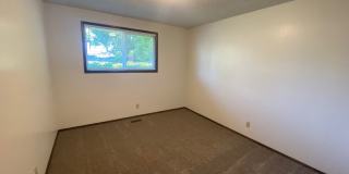 Great 3 Bedroom Home on the Westside! Gallery 13