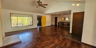 Stunning House with a Pool in West Redding Coming Available in August! Gallery 4