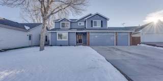 Beautiful 4 bed, 3.5 bath Home in Fort Collins Dakota Ridge Neighborhood Gallery 1