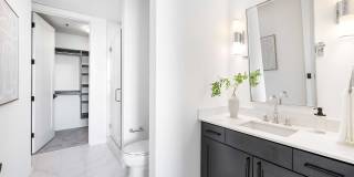 The Huntley Luxury Apartments Gallery 33