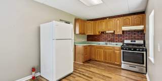 Updated 3 Bedroom on Quiet Street Minutes from Downtown Gallery 6