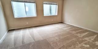 Large Townhome Gallery 13