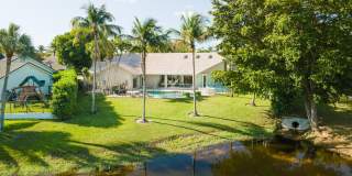 2245 SW 16th Place Gallery 31