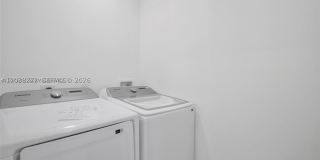 1825 NE 197th Ter Gallery 16