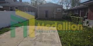Spacious 6-Bedroom Home with Finished Basement and Backyard Gallery 26