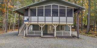 1040 Mockingbird Lane Gallery 1