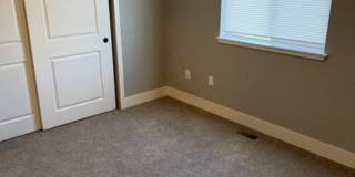 5 bed/ 4 Bath Townhome in Cheney Gallery 9