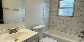 Bright & Airy 3-Bedroom Bungalow-Move-In Ready! Gallery 7