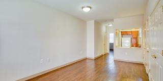 North Market/South Carroll Apartments Gallery 15
