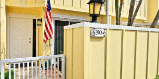 6190 RIVERWALK Lane Gallery 1