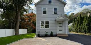 429 Round Hill Road Gallery 1