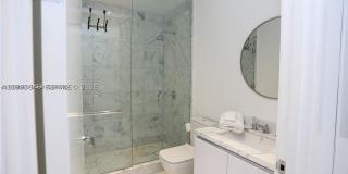16901 Collins Ave Gallery 12